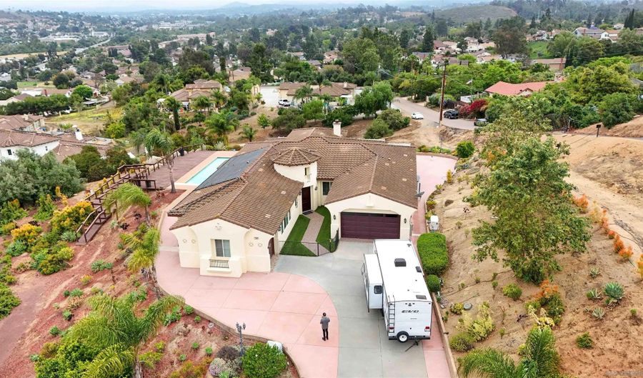 2387 Country Heights Rd, Escondido, CA 92026 - 3 Beds, 3 Bath
