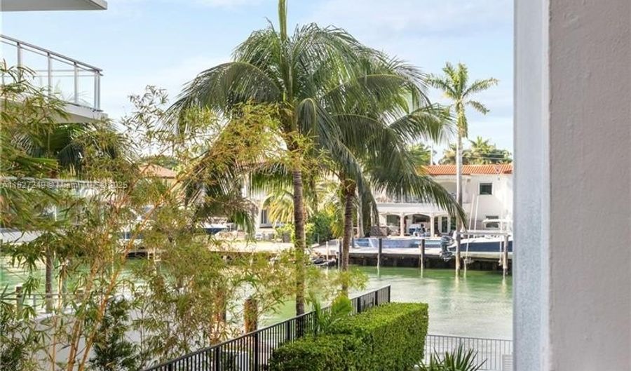 9440 W Bay Harbor Dr 2B, Bay Harbor Islands, FL 33154 - 1 Beds, 2 Bath