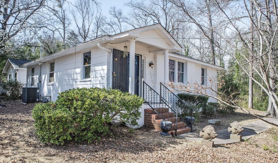 430 Valley Rd, Alexander City, AL 35010 - 4 Beds, 4 Bath