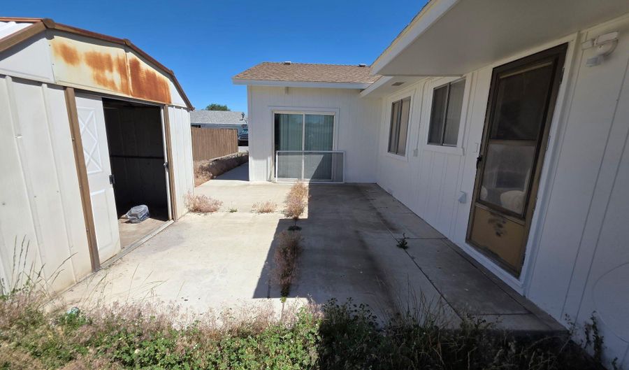 190 S West St, Fernley, NV 89408 - 3 Beds, 3 Bath