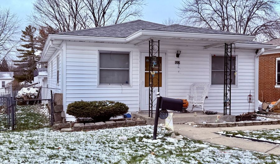 208 N 5th Ave, Beech Grove, IN 46107 - 3 Beds, 1 Bath