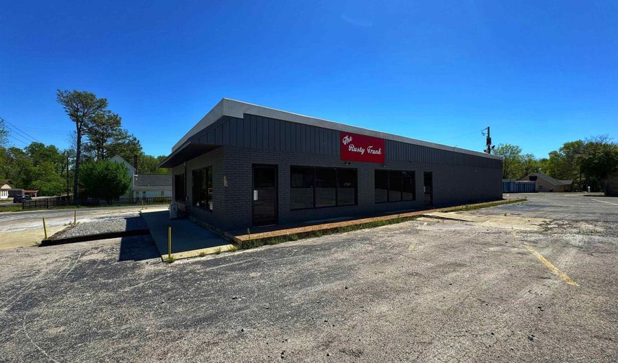 511 N Central Ave, Batesville, AR 72501 - 0 Beds, 0 Bath