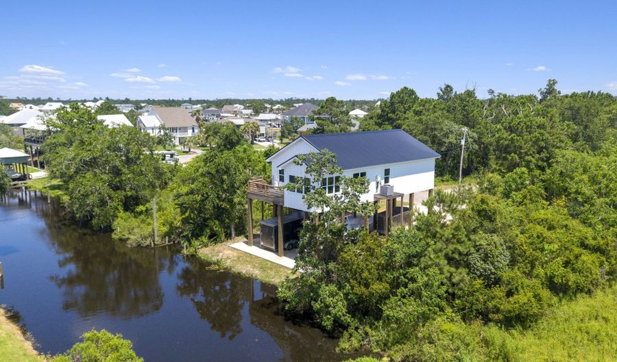 825 Larkspur Ln, Bay St. Louis, MS 39520 - 3 Beds, 3 Bath