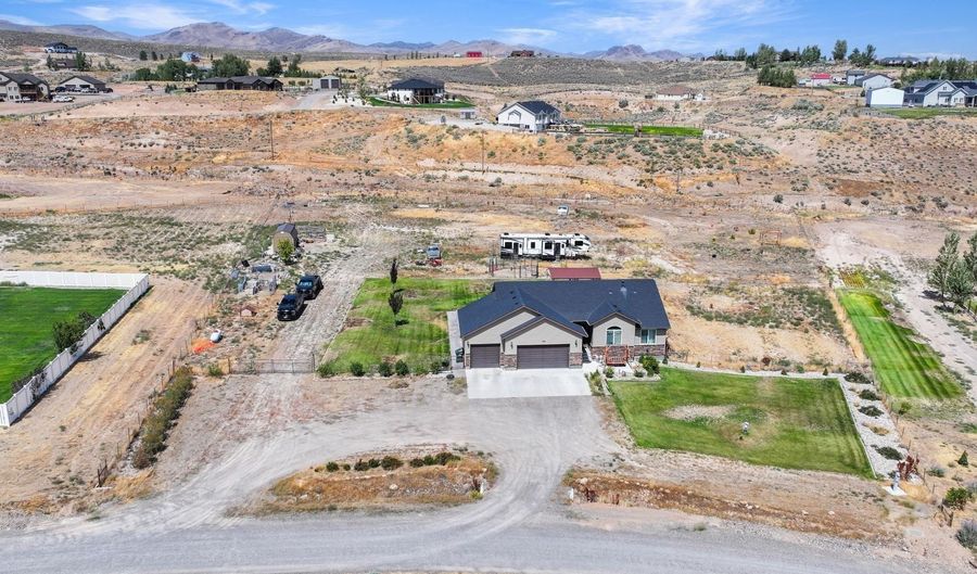 238 Chester Way, Elko, NV 89801 - 6 Beds, 3 Bath