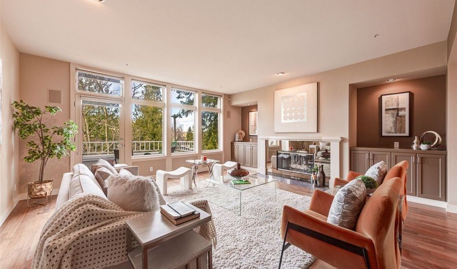 600 Bellevue Way SE 301, Bellevue, WA 98004 - 2 Beds, 2 Bath