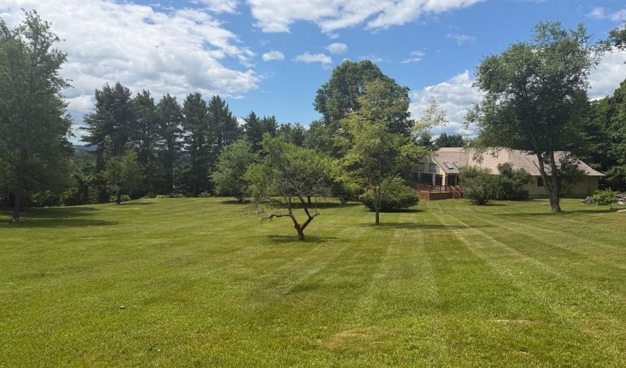 77 A Christian Hill Rd, Amherst, NH 03031 - 4 Beds, 3 Bath