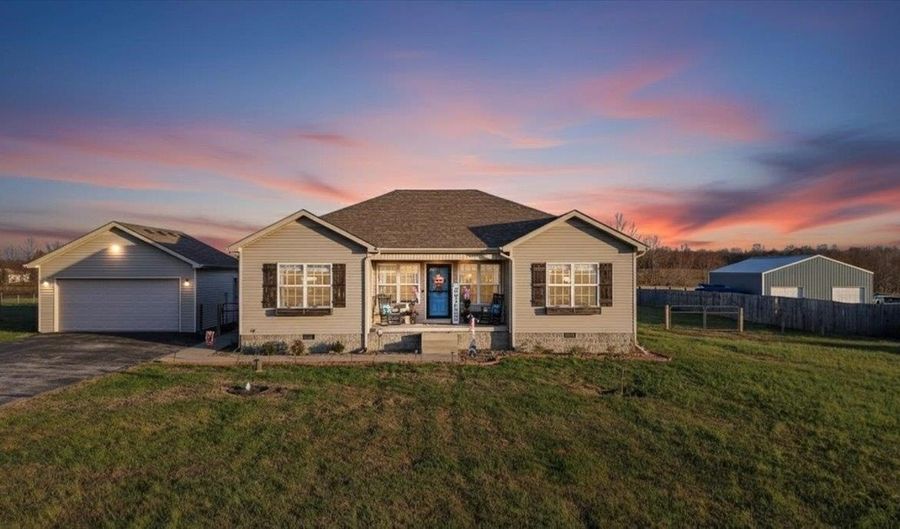 1177 Browning Rd, Auburn, KY 42206 - 3 Beds, 2 Bath