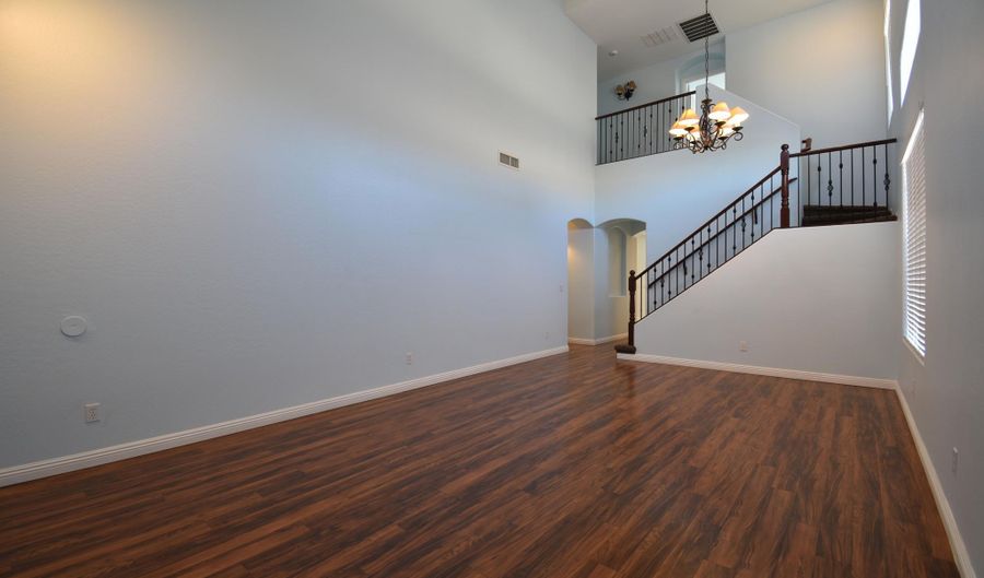 11851 W Monte Vista Rd, Avondale, AZ 85392 - 4 Beds, 3 Bath