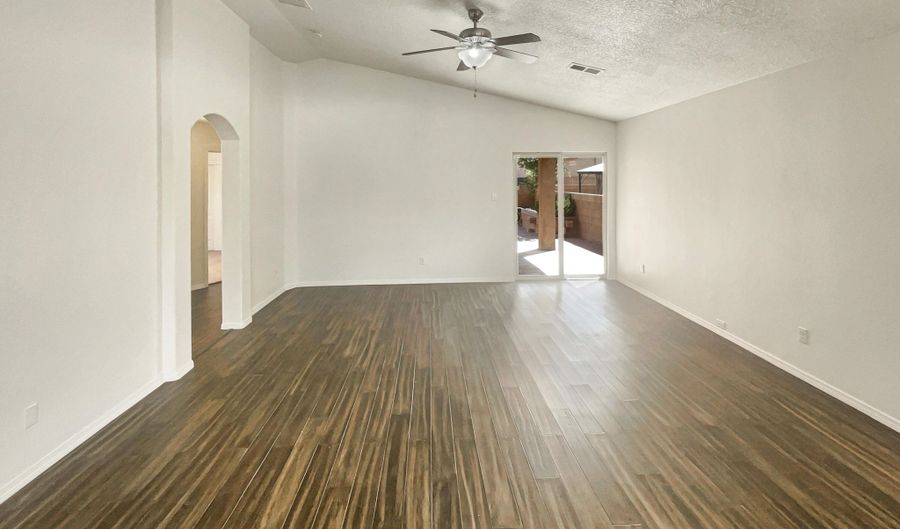 1225 LA FONDA St, Bernalillo, NM 87004 - 3 Beds, 2 Bath