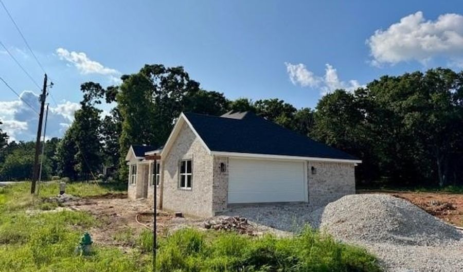 2 St Andrews Cir, Bella Vista, AR 72715 - 2 Beds, 2 Bath
