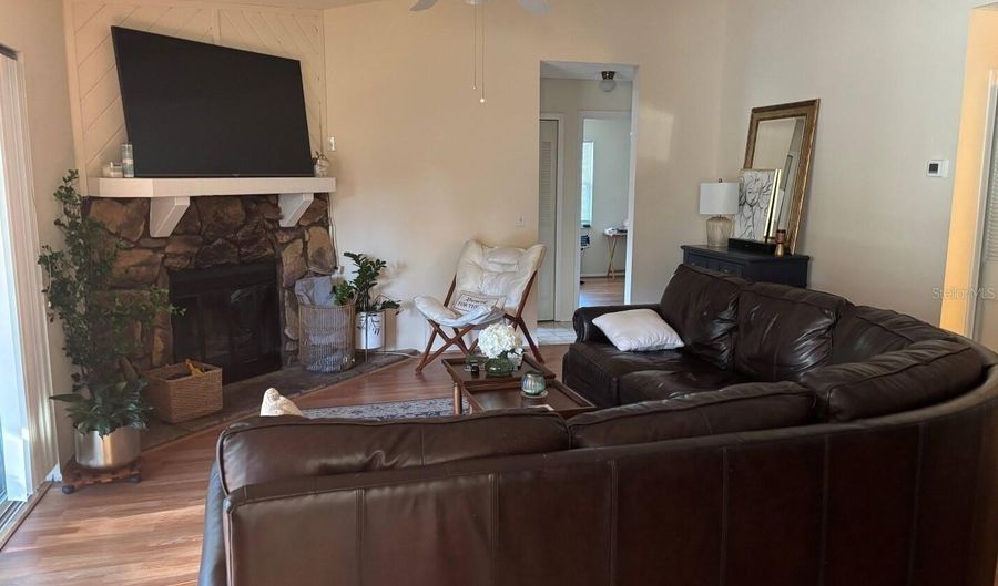 2944 ASHWOOD Ct, Apopka, FL 32703 - 3 Beds, 2 Bath