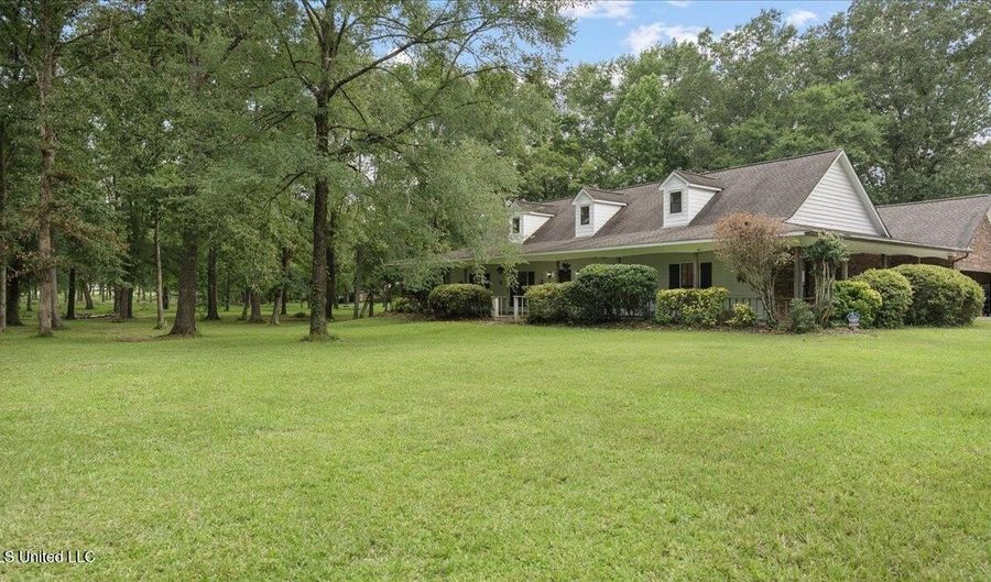 161 Goshen Springs Ln, Brandon, MS 39047 - 4 Beds, 3 Bath