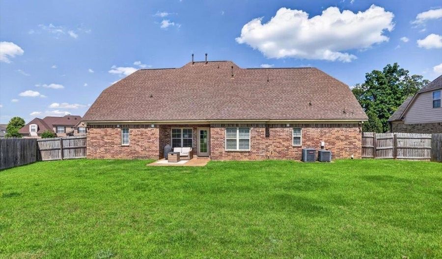 6145 TRAIL CREEK Ln, Bartlett, TN 38135 - 4 Beds, 3 Bath