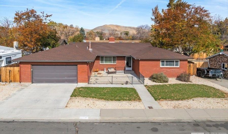 700 Ivy St, Carson City, NV 89703 - 3 Beds, 3 Bath