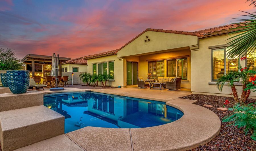 4390 S WHITE Dr, Chandler, AZ 85249 - 5 Beds, 4 Bath
