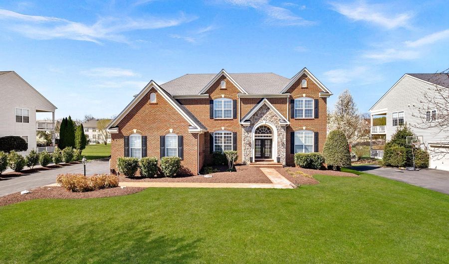 22461 TERRA ROSA Pl, Ashburn, VA 20148 - 6 Beds, 6 Bath