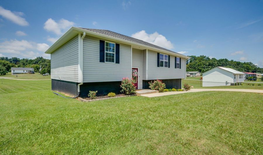6245 Snapps Ferry Rd, Afton, TN 37616 - 3 Beds, 2 Bath
