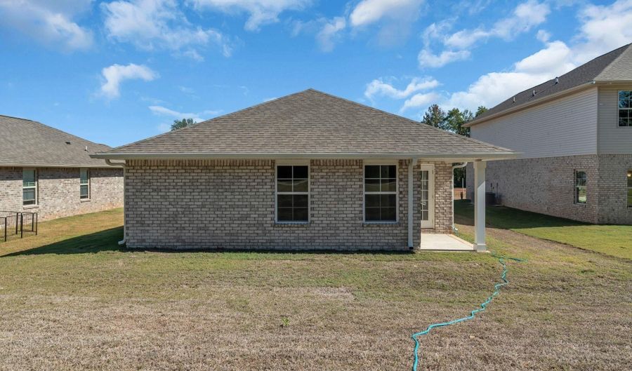 15386 Lapwing Cv, Athens, AL 35611 - 3 Beds, 2 Bath