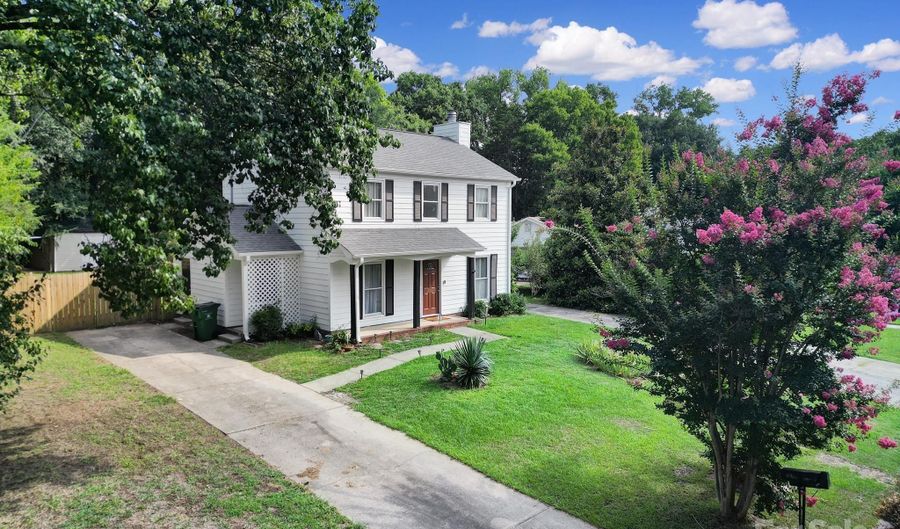 11818 Larkridge Ct, Charlotte, NC 28226 - 3 Beds, 3 Bath