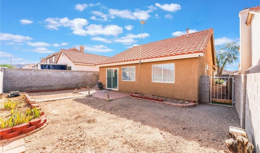 6370 Canyon Vista Ct, Las Vegas, NV 89156 - 2 Beds, 2 Bath