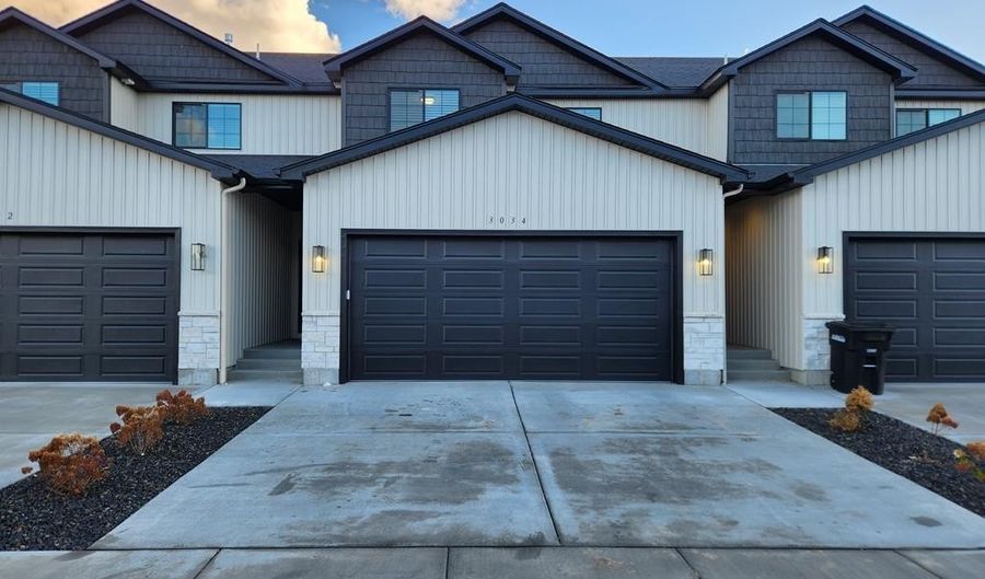 3034 Kalani Ct, Ammon, ID 83406 - 3 Beds, 3 Bath