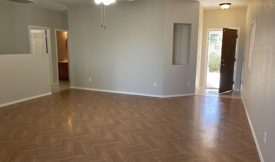 1426 E AVENIDA ISABELA, Casa Grande, AZ 85122 - 3 Beds, 2 Bath