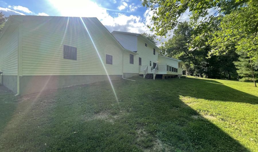 512 CRICKET Ln, Hockessin, DE 19707 - 5 Beds, 4 Bath