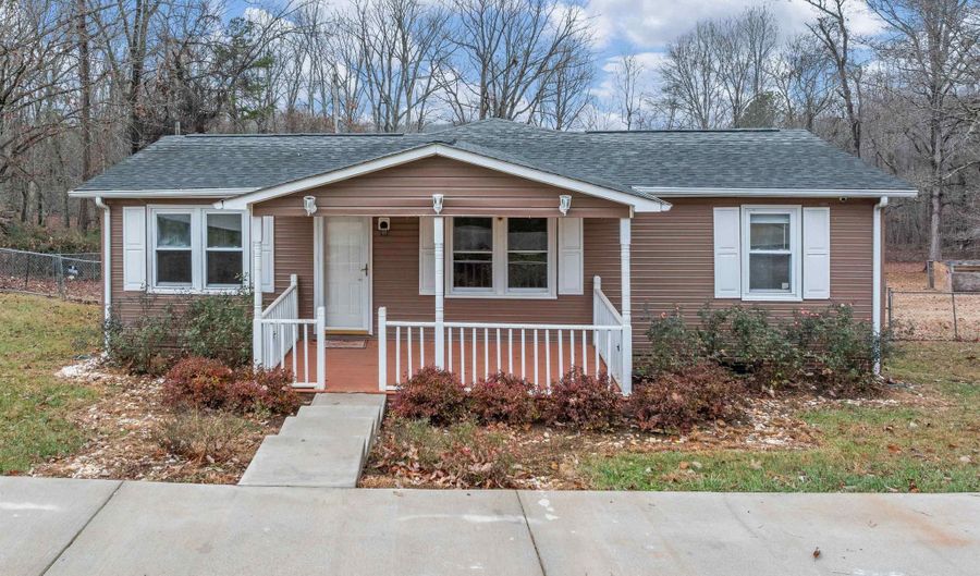 474 Bluebird Ln, Blacksburg, SC 29702 - 3 Beds, 2 Bath