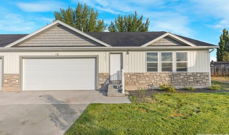 3221 E Reynard Ln, Idaho Falls, ID 83401 - 3 Beds, 2 Bath