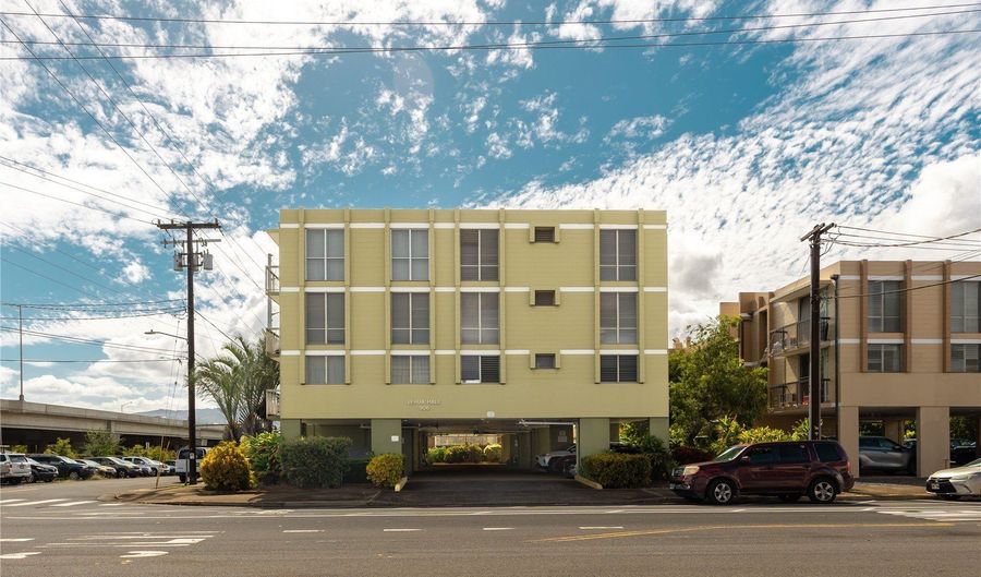 906 Lehua Ave A306, Pearl City, HI 96782 - 2 Beds, 1 Bath