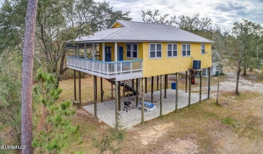 10450 Highway 603, Bay St. Louis, MS 39520 - 3 Beds, 2 Bath