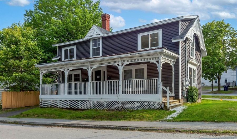 176 Court St, Bangor, ME 04401 - 0 Beds, 4 Bath
