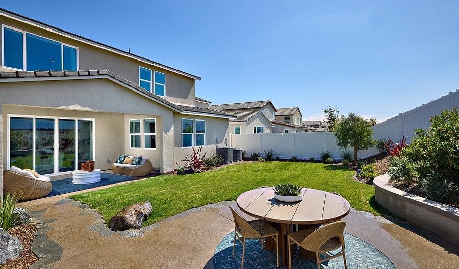 5497 Gavin Way, Oceanside, CA 92057 - 4 Beds, 5 Bath
