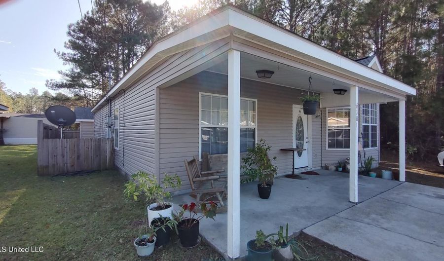 6101 E Quitman St, Bay St. Louis, MS 39520 - 3 Beds, 2 Bath