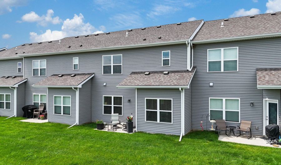 225 NE Glendale Ln, Ankeny, IA 50021 - 3 Beds, 3 Bath