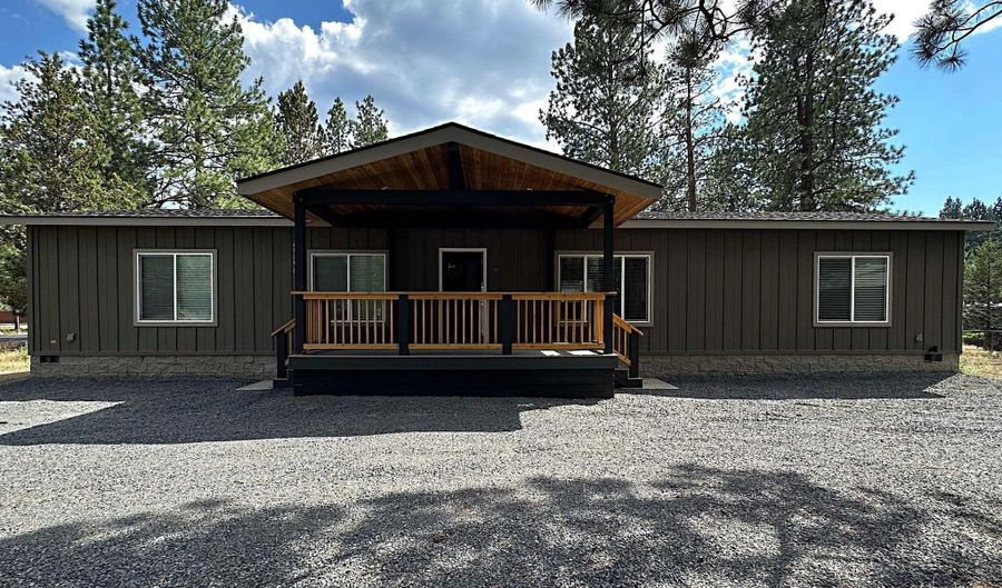 61170 Chuckanut Dr, Bend, OR 97702 - 4 Beds, 2 Bath