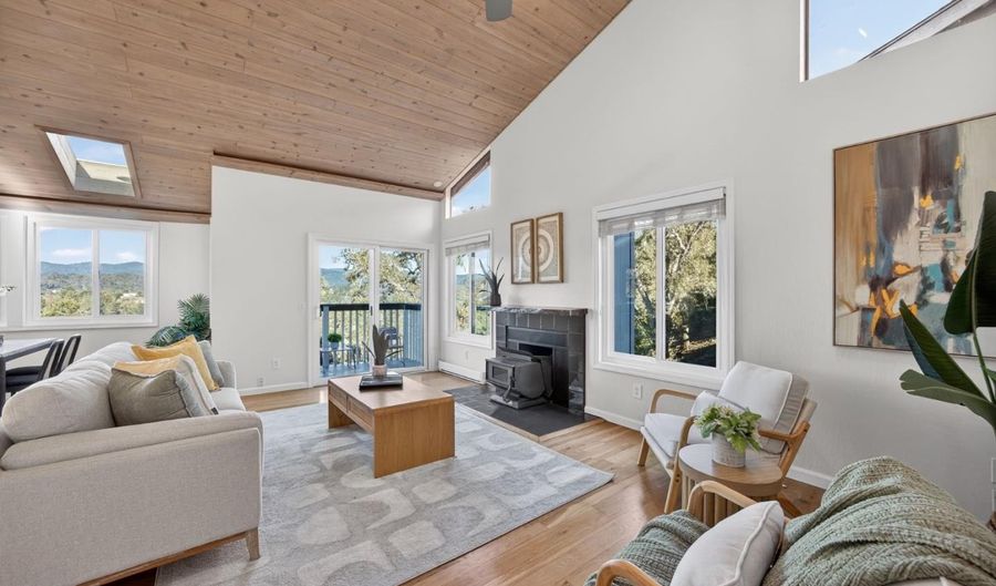 801 Cresta Vista Way, Aptos, CA 95003 - 3 Beds, 3 Bath