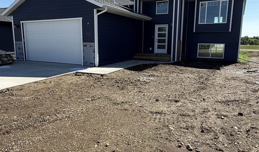 668 Eagle Ct, Box Elder, SD 57719 - 3 Beds, 2 Bath