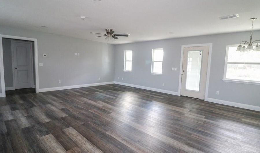 166 Grace Loop, Alma, GA 31510 - 3 Beds, 2 Bath