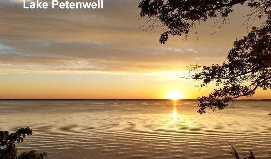 796 W 17th Pvt Ave, Arkdale, WI 54613 - 2 Beds, 1 Bath