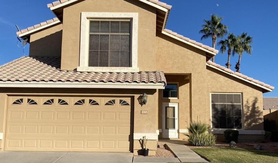2745 S SEAN Dr, Chandler, AZ 85286 - 4 Beds, 3 Bath
