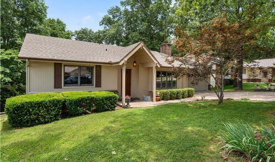 20 Munster Dr, Bella Vista, AR 72715 - 2 Beds, 2 Bath