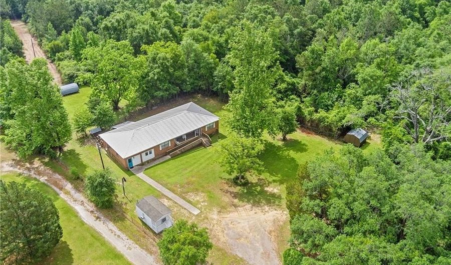 17714 Horseneck Rd, Bay Minette, AL 36507 - 3 Beds, 3 Bath