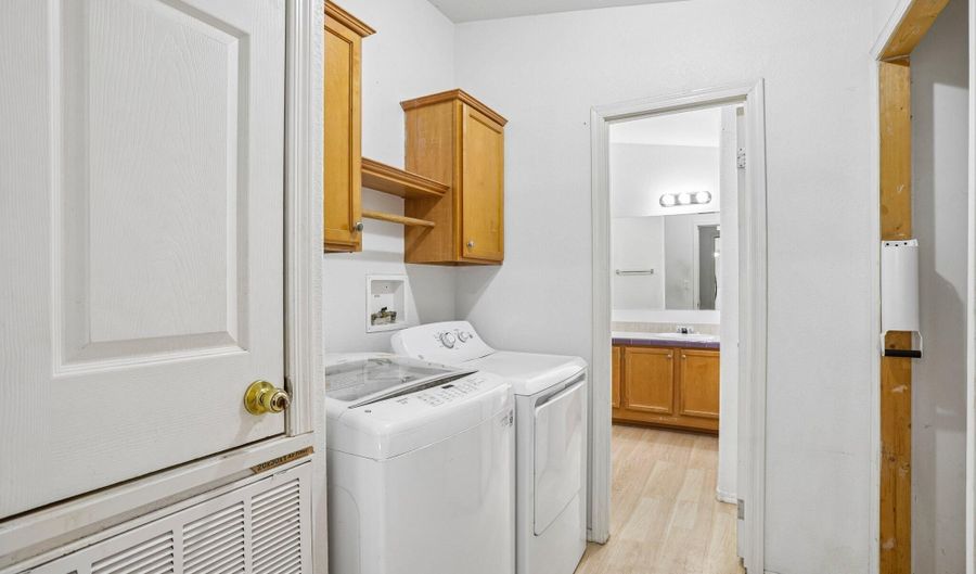1926 N MAIN Dr, Apache Junction, AZ 85120 - 4 Beds, 2 Bath