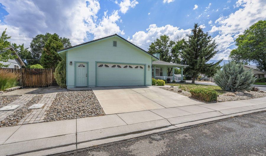 1335 E Marion Russell Dr, Gardnerville, NV 89410 - 3 Beds, 2 Bath