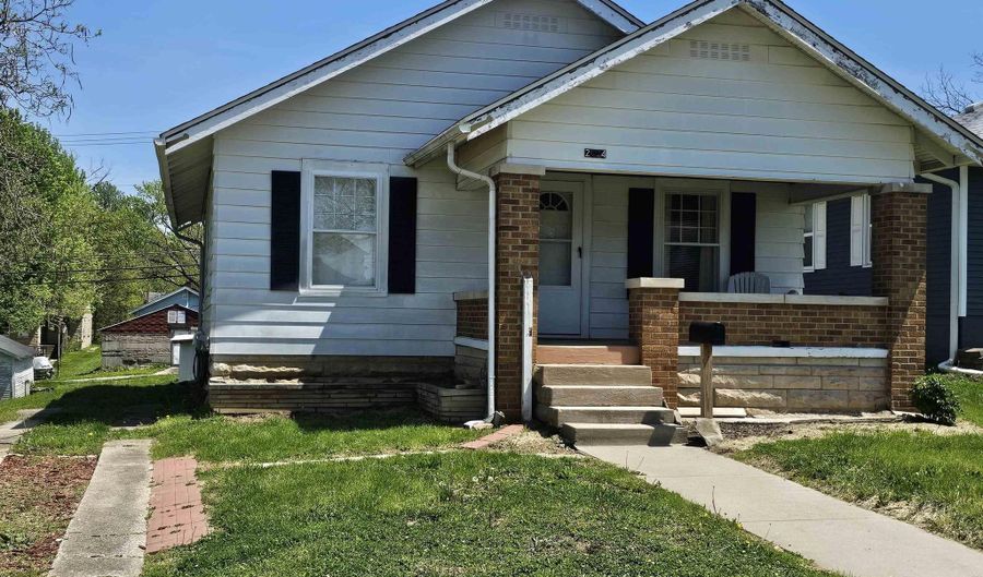 2214 I St, Bedford, IN 47421 - 2 Beds, 1 Bath