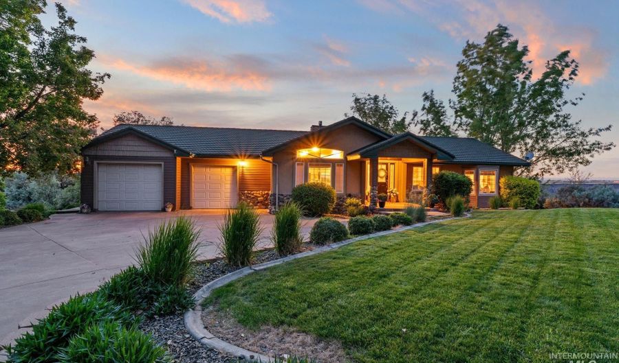 1750 E 4550 N, Buhl, ID 83316 - 4 Beds, 3 Bath