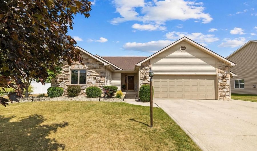 5383 Salmon Run, Auburn, IN 46706 - 3 Beds, 3 Bath