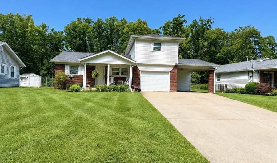 121 Heltonville Rd E Hwy, Bedford, IN 47421 - 3 Beds, 3 Bath