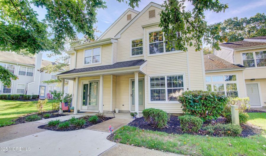 227 Paddington Ct 7-7, Englishtown, NJ 07726 - 2 Beds, 2 Bath
